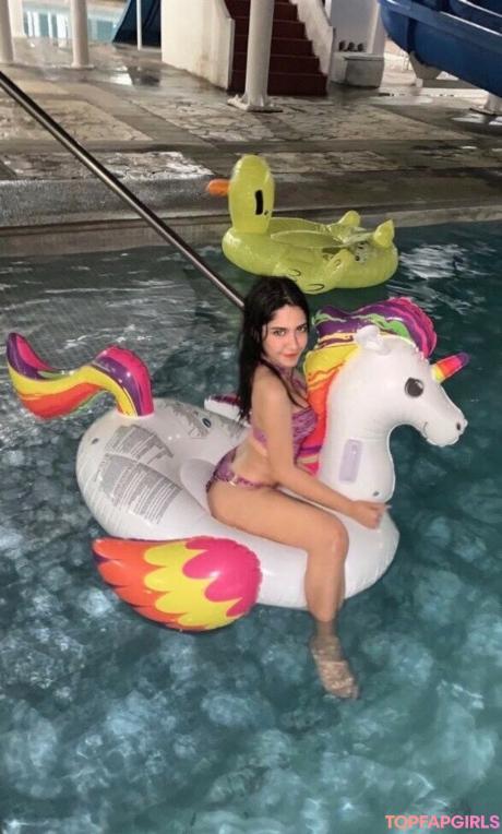 Aylin nude leaked OnlyFans photo #8