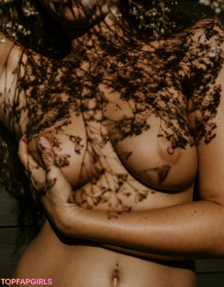 Worldwithinher nude leaked OnlyFans photo #2