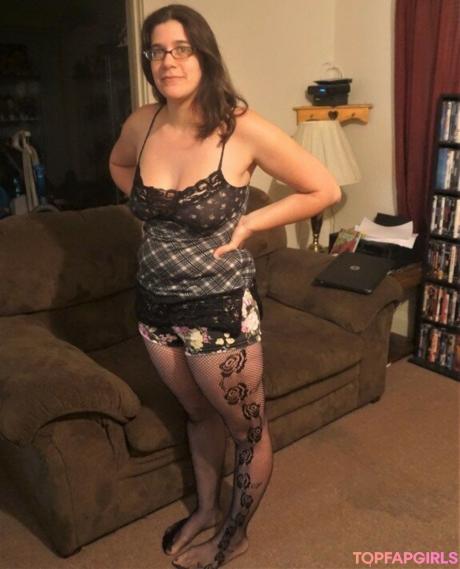 Vicki nude leaked OnlyFans photo #8