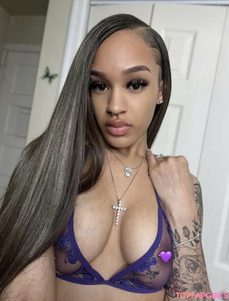 Tiahnie nude leaked OnlyFans photo #11