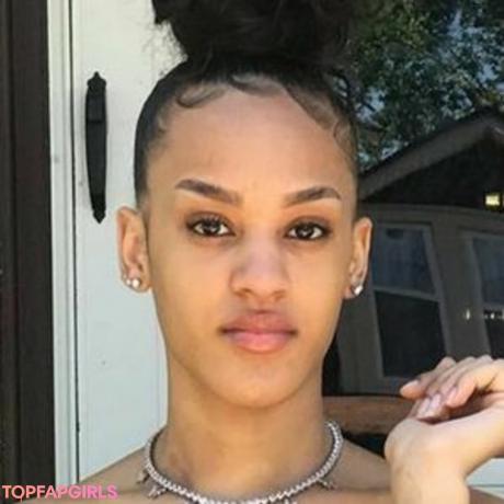 Tiahnie nude leaked OnlyFans photo #7