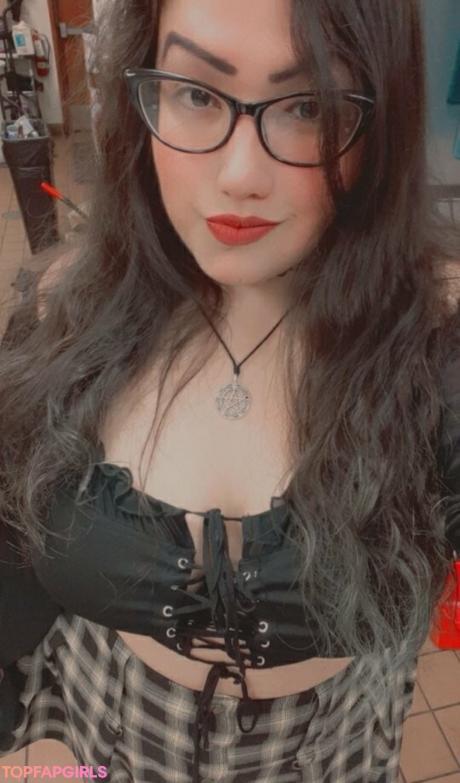 Spacevvitch666 nude leaked OnlyFans photo #36