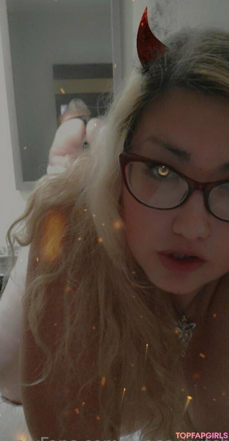 Spacevvitch666 nude leaked OnlyFans photo #44