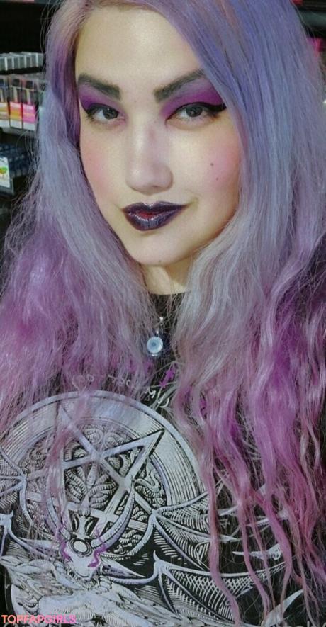 Spacevvitch666 nude leaked OnlyFans photo #53