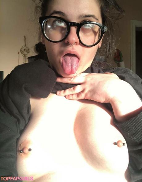 Periodpriestess nude leaked OnlyFans photo #2