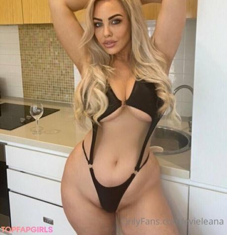 Evieleana nude leaked OnlyFans photo #114