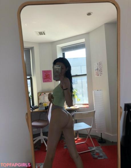 Rylrat nude leaked OnlyFans pic