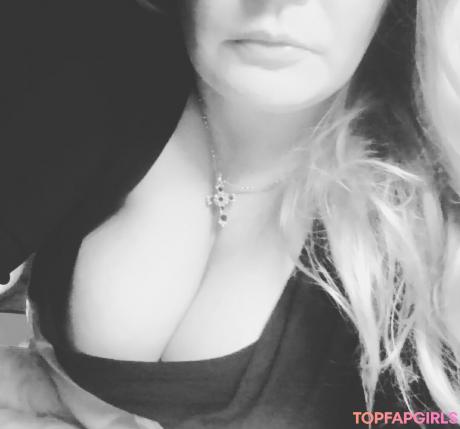 Uniquilyyours nude leaked OnlyFans photo #2