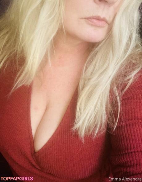 Uniquilyyours nude leaked OnlyFans photo #37