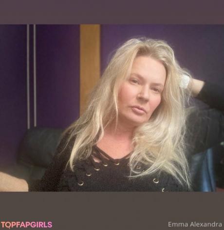 Uniquilyyours nude leaked OnlyFans photo #62