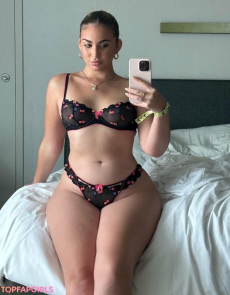 Emely nude leaked OnlyFans photo #5
