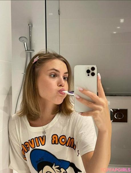 Claudia_nerdy nude leaked OnlyFans photo #237
