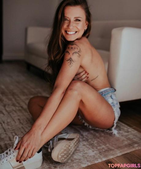Paola nude leaked OnlyFans photo #4