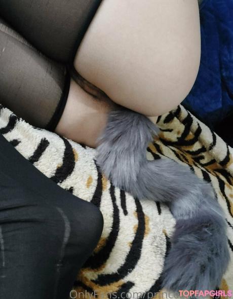 Madlineschulz nude leaked OnlyFans photo #21