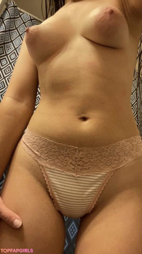 Leahrose12 nude leaked OnlyFans photo #27