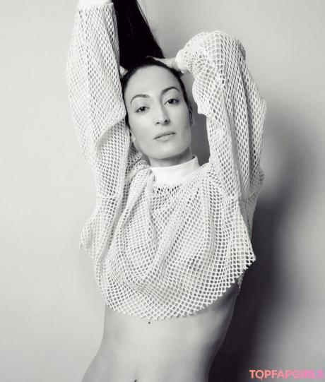 Laetitia nude leaked OnlyFans photo #14