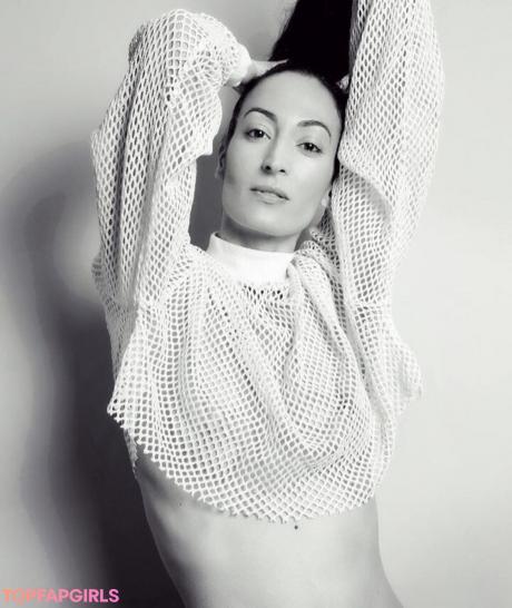 Laetitia nude leaked OnlyFans photo #15