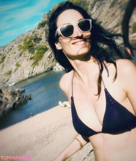 Laetitia nude leaked OnlyFans photo #4