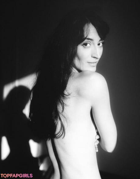 Laetitia nude leaked OnlyFans photo #5