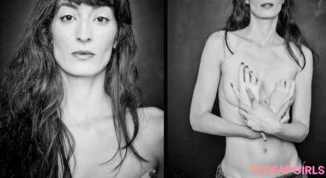 Laetitia nude leaked OnlyFans photo #6