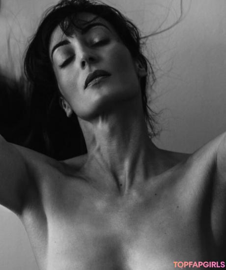 Laetitia nude leaked OnlyFans photo #9