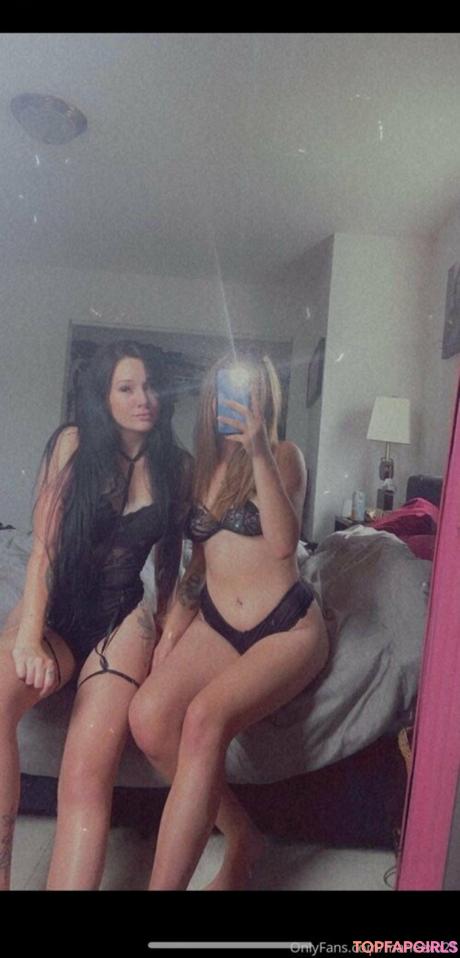 Marieexo21 nude leaked OnlyFans photo #13