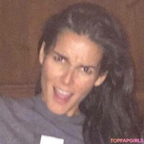 Angie nude leaked OnlyFans photo #5