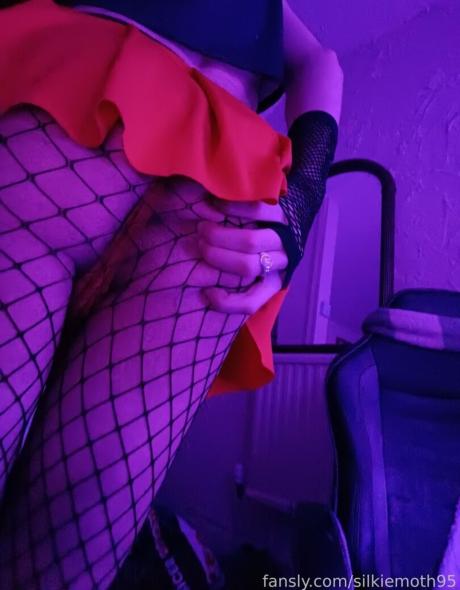 Silkiemoth95 nude leaked OnlyFans photo #5