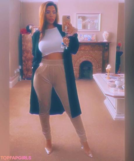 Mizz nude leaked OnlyFans photo #100