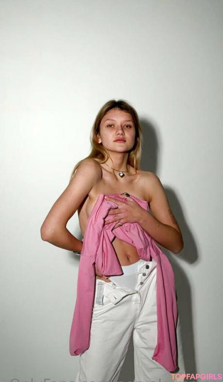 Pervokursnica nude leaked OnlyFans photo #11