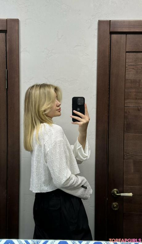 Pervokursnica nude leaked OnlyFans photo #50