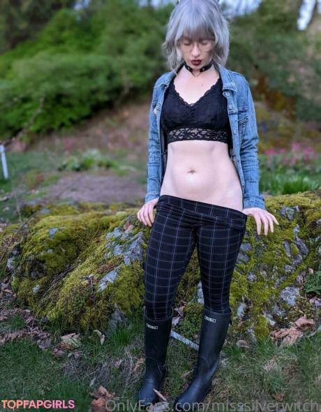 Misssilverwitch nude leaked OnlyFans photo #8