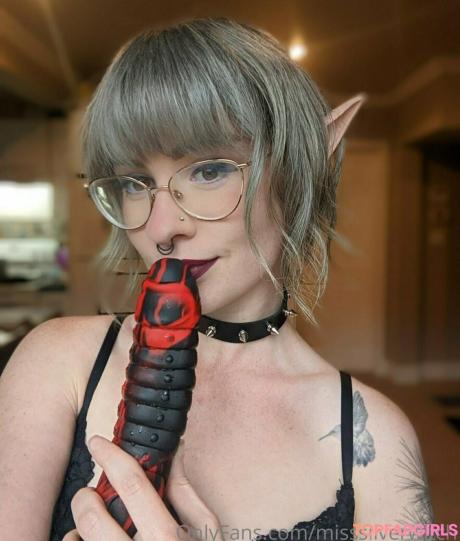 Misssilverwitch nude leaked OnlyFans photo #89