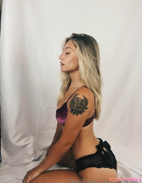 Mikaylaa.y nude leaked OnlyFans photo #3