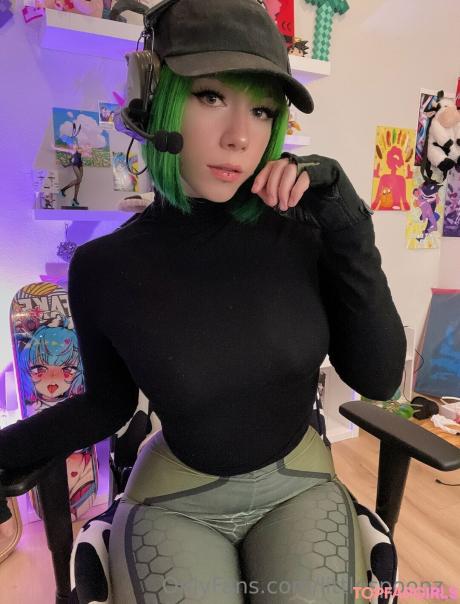 Little nude leaked OnlyFans photo #6