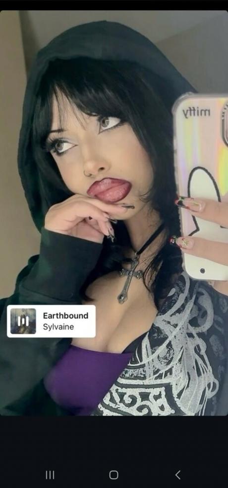 Vamppixiee nude leaked OnlyFans photo #9