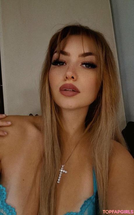 Stassia.petsou nude leaked OnlyFans photo #2
