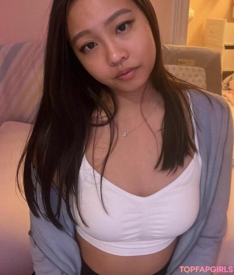 Queenbaddii nude leaked OnlyFans photo #15