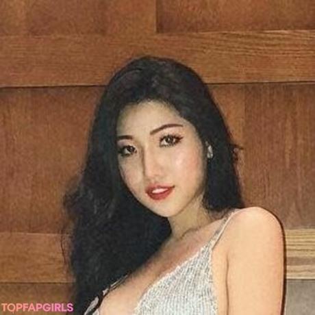 Duyenn nude leaked OnlyFans photo #18