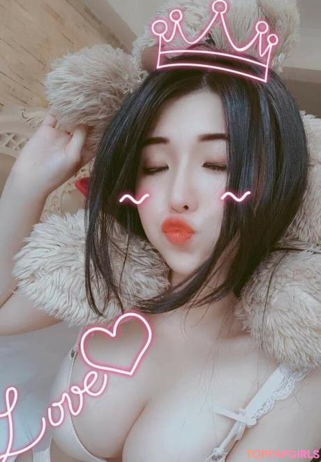 Duyenn nude leaked OnlyFans photo #35