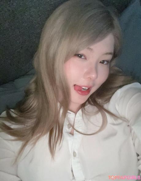 Julia nude leaked OnlyFans photo #107
