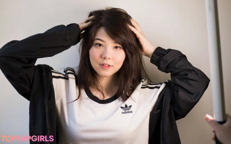 Julia nude leaked OnlyFans photo #19
