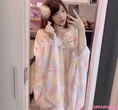 Julia nude leaked OnlyFans photo #7