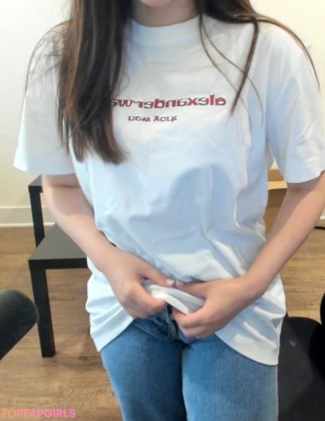 Julia nude leaked OnlyFans photo #99