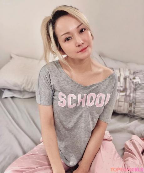 Reina nude leaked OnlyFans photo #50