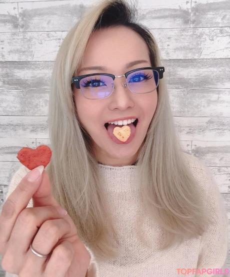 Reina nude leaked OnlyFans photo #6