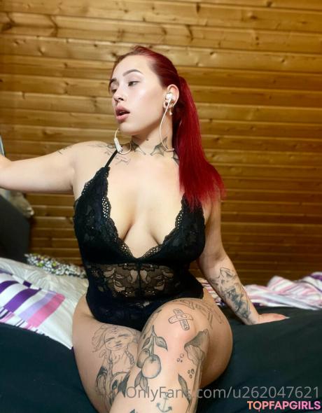 Inkedlauraa nude leaked OnlyFans photo #17