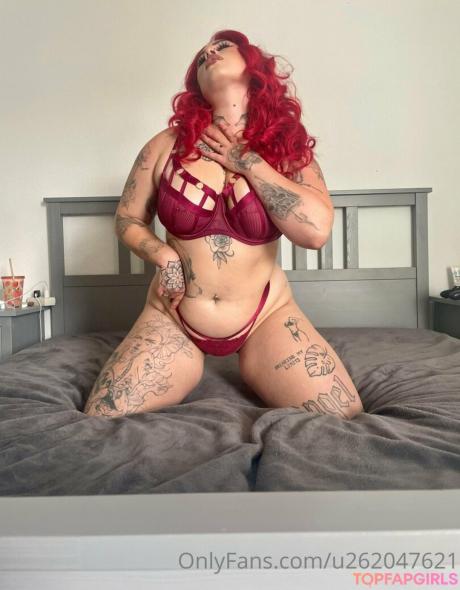 Inkedlauraa nude leaked OnlyFans photo #8