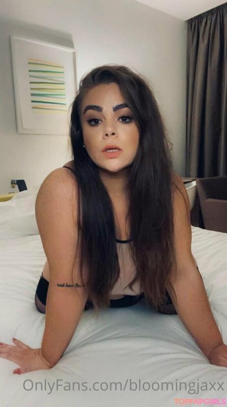 Bloomingjaxx nude leaked OnlyFans photo #1