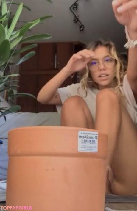 Bruna nude leaked OnlyFans photo #4